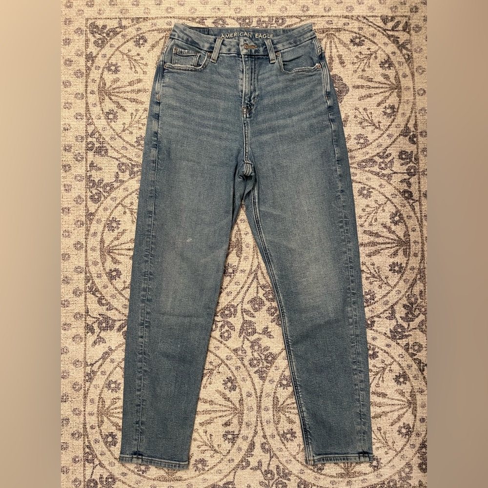 AMERICAN EAGLE Women’s Curvy Mom Jeans Size 0